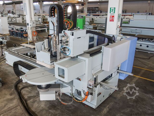 Bearbeitungszentrum mit Kantenverleimung HOMAG BMG 311 VENTURE 320 L