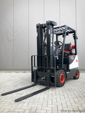 4-wheel forklift Bobcat G15S-5