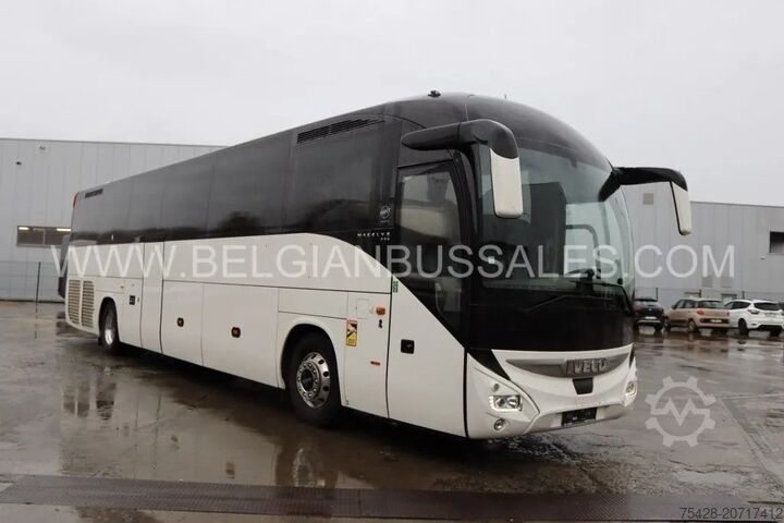 Reisebus Iveco Magelys