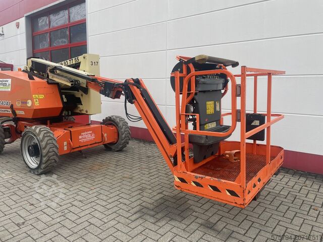 Articulated telescopic work platform JLG H340AJ
