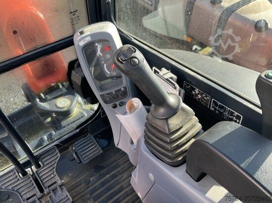 Mobile excavator KUBOTA KX030-4 POWER TILL NUR 52,5 BH, TOP-ZUSTAND !