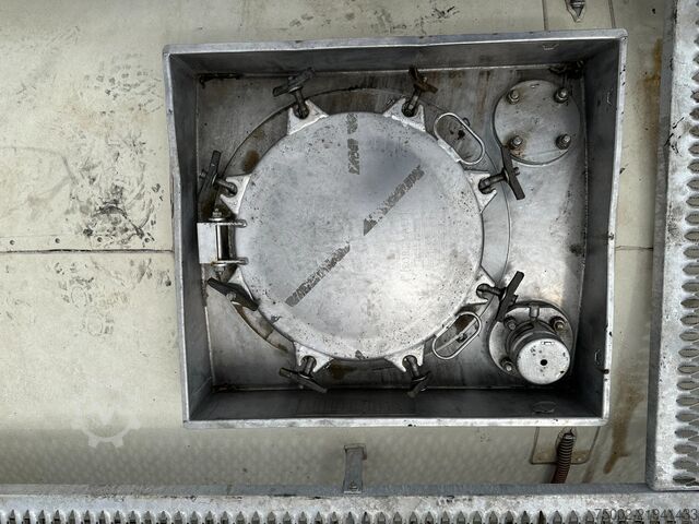 Tank container Welfit Oddy 20FT ISO, 23.950L / 1-COMP.  / IMO 1 / valid 2...