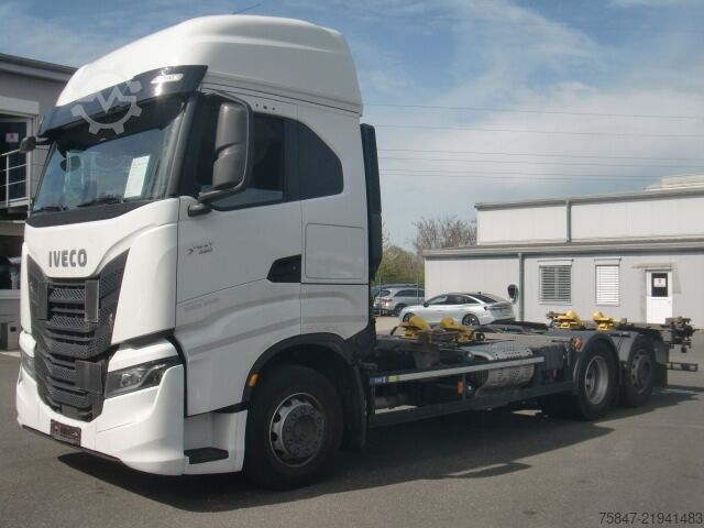 Wechselfahrgestell LKW Iveco S-Way AS 260 S 49 Y/FS BDF 7,82 2x AHK