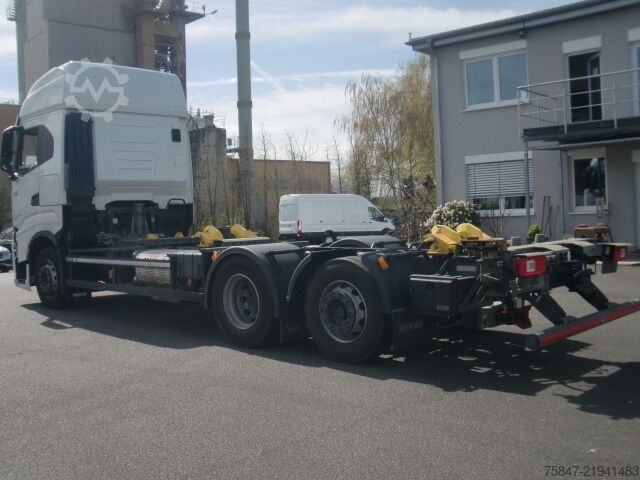 Wechselfahrgestell LKW Iveco S-Way AS 260 S 49 Y/FS BDF 7,82 2x AHK