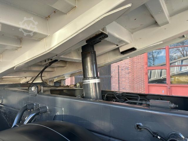 Dreiseitenkipper LKW MERCEDES-BENZ 3345 6x6 Meiller DSK 1,20m Bordwände AHK Hydr.