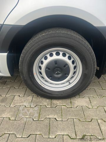 High top van MERCEDES-BENZ Sprinter 315 9G-TR HOCH+LANG KLIMA 3-SITZ KAMERA