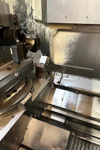 Horizontal machining center OKUMA MA-600HB