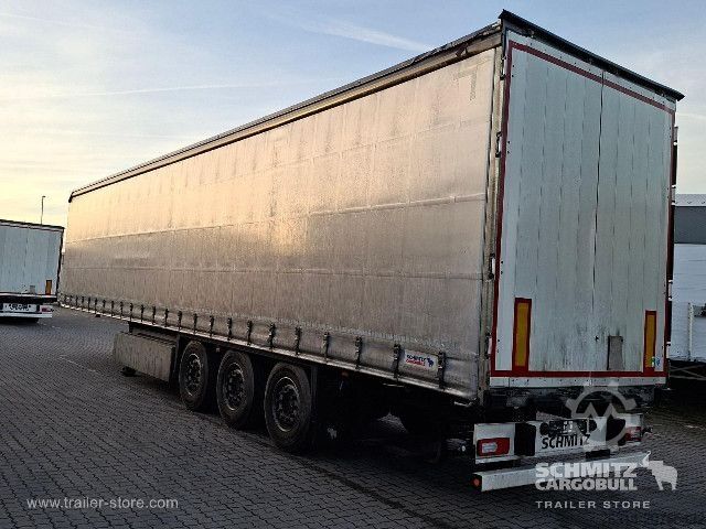 Auflieger mit Pritsche & Plane Schmitz Cargobull Curtainsider Standard Getränke