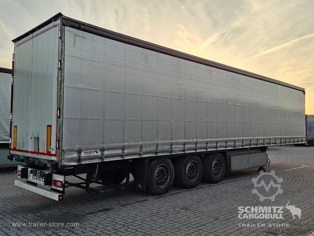 Auflieger mit Pritsche & Plane Schmitz Cargobull Curtainsider Standard Getränke