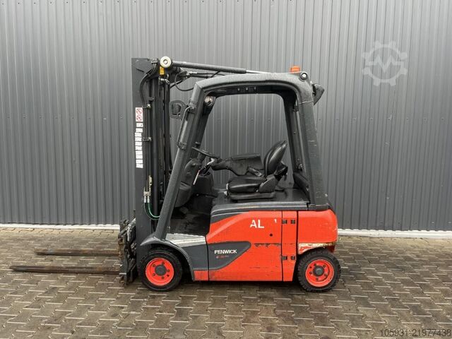 Electric 4-wheel forklift Linde E16P-02