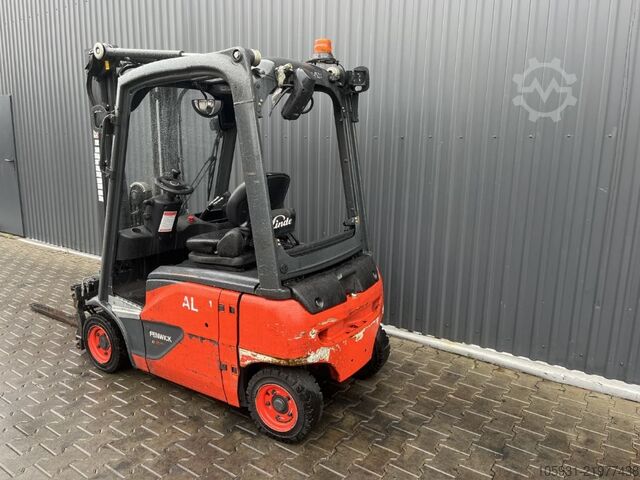 Electric 4-wheel forklift Linde E16P-02