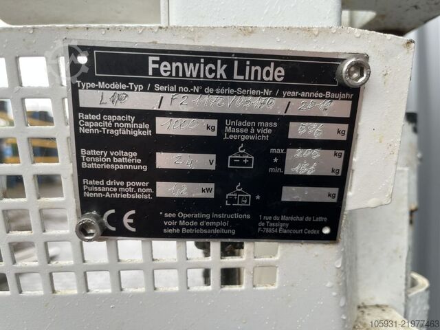 Pedestrian Stacker Linde L10
