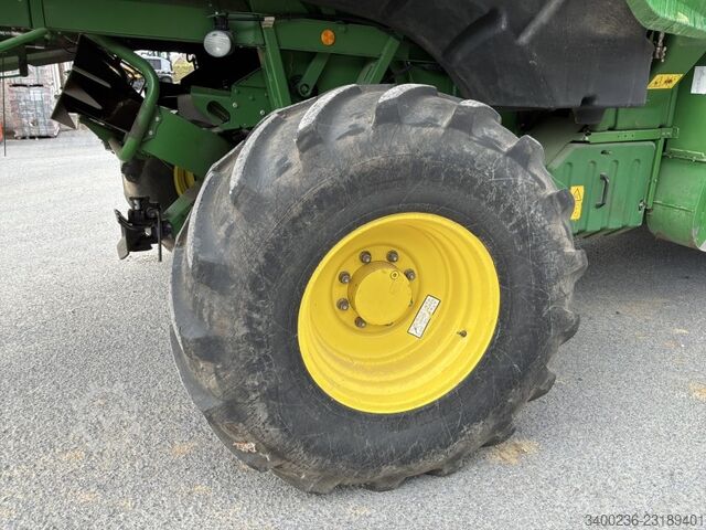 2017 John Deere T560i Combine Harvester John Deere T560i