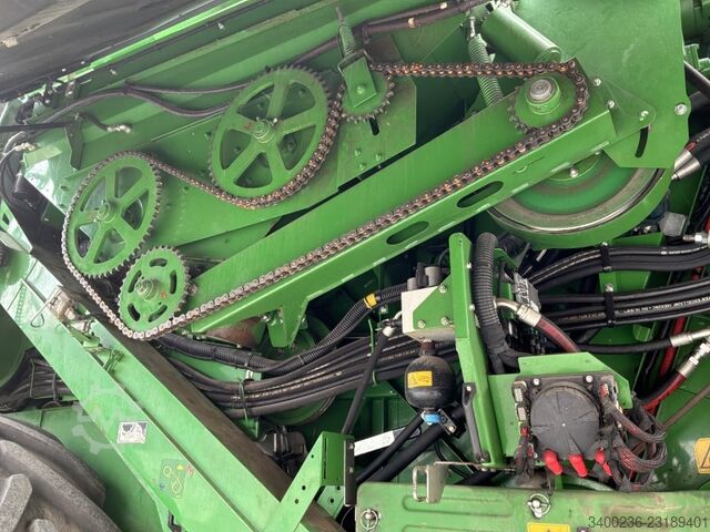 2017 John Deere T560i Combine Harvester John Deere T560i