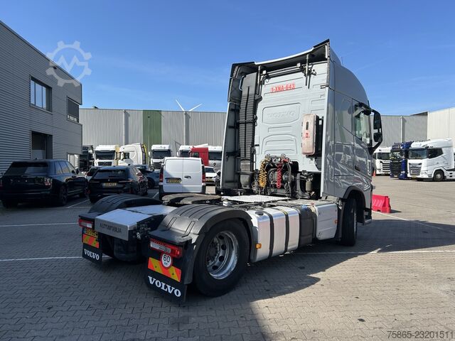 Volvo FH 460 Globetrotter / 759 dkm / Tacho V2 / Night AC / 2 Tanks / APK TUV 02-27 Volvo FH 460 Globetrotter / 759 dkm / Tacho V2 / Nigh...
