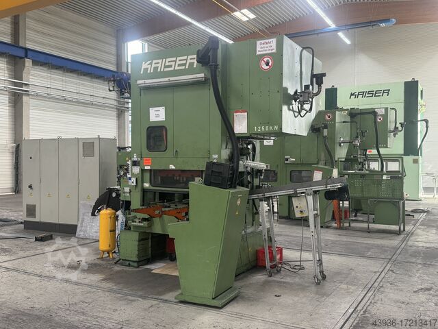 Punching machine Andritz Kaiser KSTU MB 1250