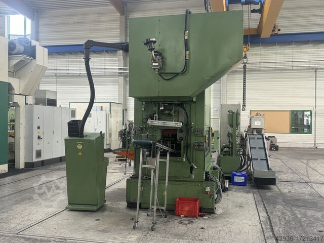 Punching machine Andritz Kaiser KSTU MB 1250