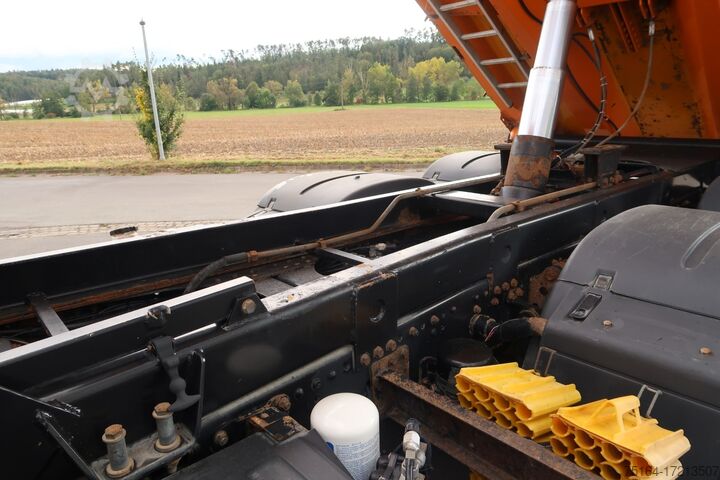 Dreiseitenkipper LKW MAN TGA 26.480 6x4 BB