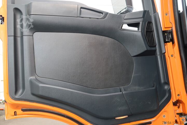 Dreiseitenkipper LKW MAN TGA 26.480 6x4 BB