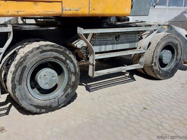 Umschlagbagger LIEBHERR LH 24 M Industry Litronic
