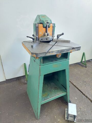 Notching machine INDUMASCH P 130