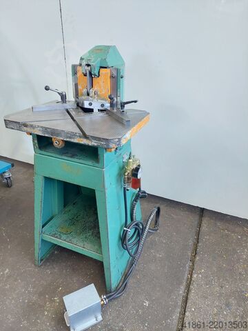 Notching machine INDUMASCH P 130