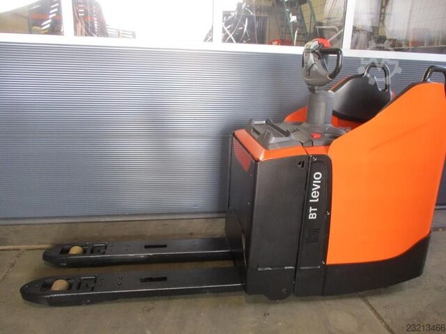 2020 TOYOTA LPE200 - 2425 TOYOTA LPE200