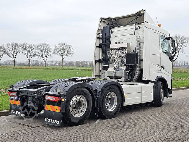 Standard-SZM VOLVO FH 500 6X2 STEERED PTO+HYDR