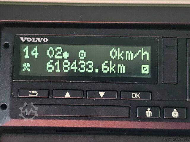 Standard-SZM VOLVO FH 500 6X2 STEERED PTO+HYDR