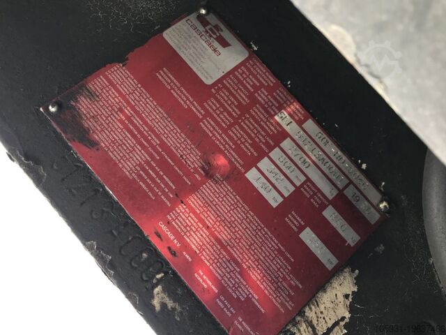 Paper roll clamp Cascade 60F-RD-604C