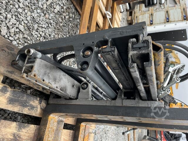 Multi-pallet handler 2/1 profile type Kaup 2T429