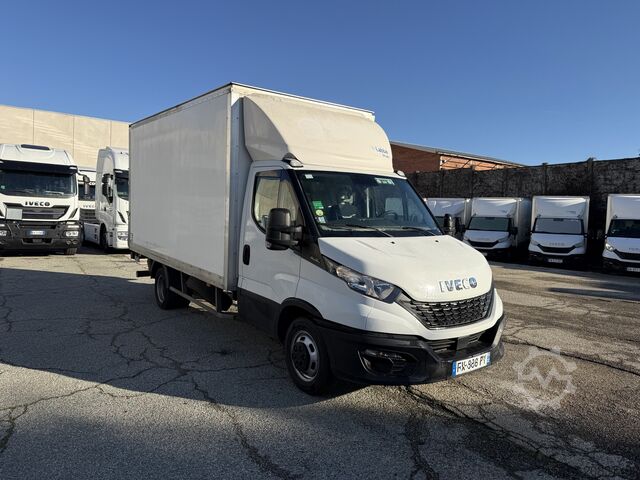 Box van Iveco daily 35-160