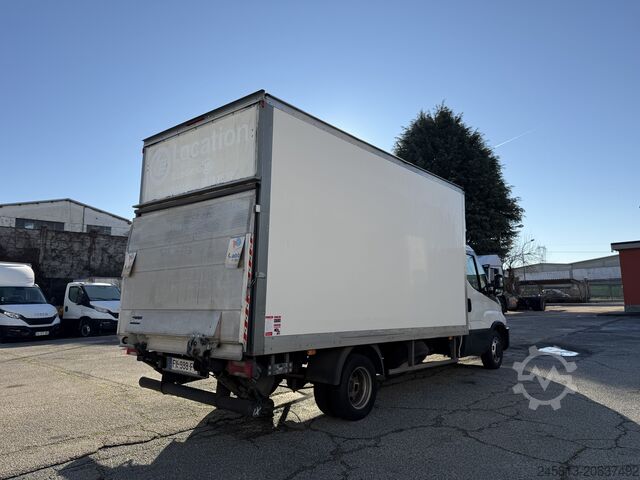 Box van Iveco daily 35-160