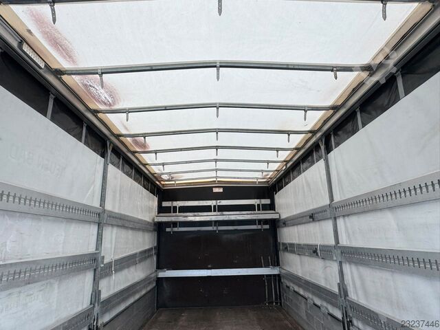 Curtain sider van IVECO Daily 72C18 Hi-Matic Pritsche Plane+LBW