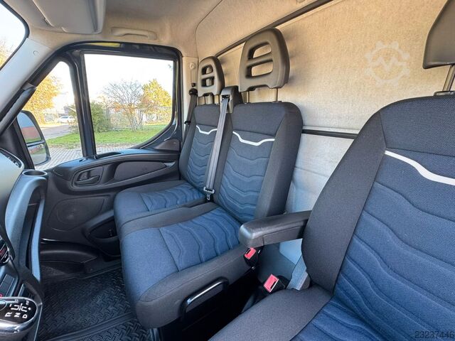 Curtain sider van IVECO Daily 72C18 Hi-Matic Pritsche Plane+LBW