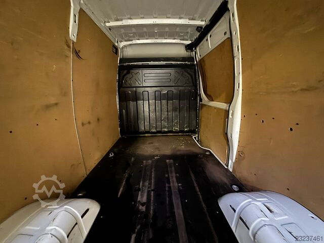 Kastenwagen hoch IVECO Daily 50C18 Kastenwagen *Navi*Ahk**