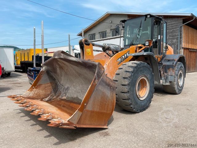Wheel loader CASE 921F Radlader 4x4 Allrad Bj 2016