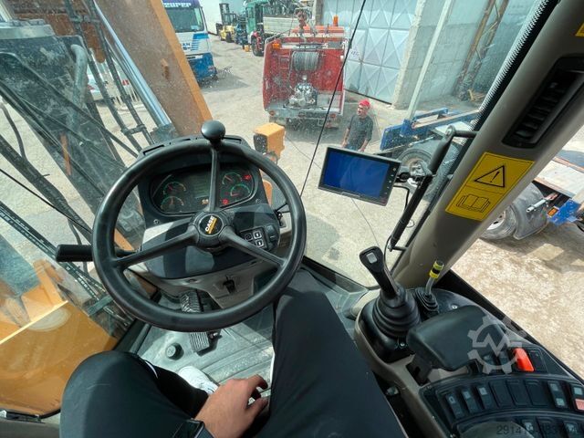 Wheel loader CASE 921F Radlader 4x4 Allrad Bj 2016