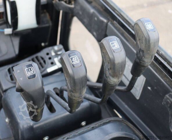 Elektrisch – 4 Räder Doosan B25X-7