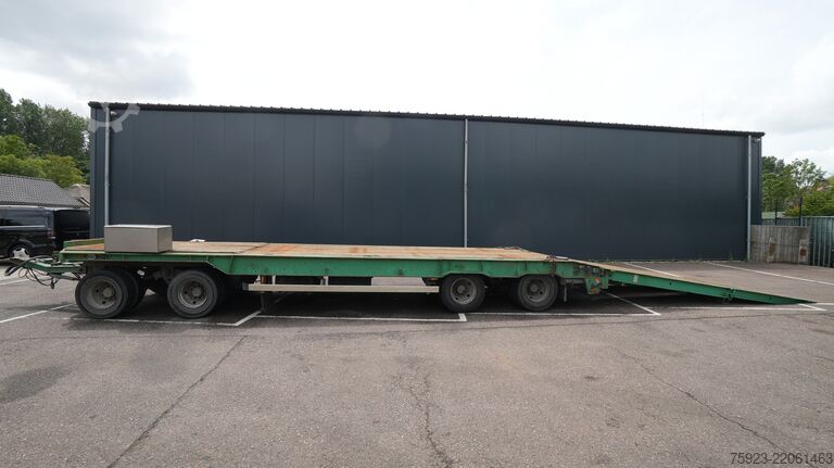 Tieflader Nooteboom 4 axle semi low loader
