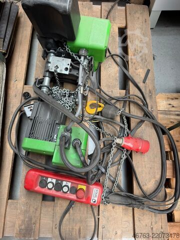 Pillar slewing crane 250 kg, outreach 4.09 m Stahl / Konecranes AS2,5-4,5