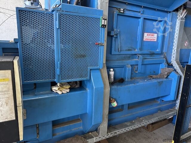 Paper baler Höma PB4000