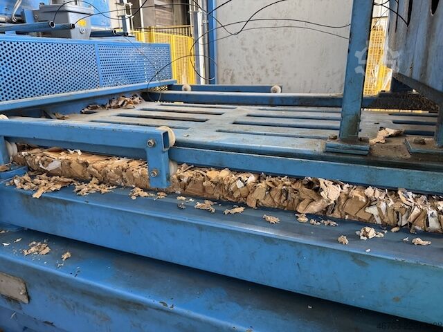 Paper baler Höma PB4000