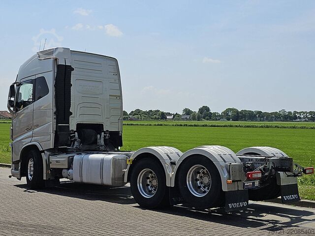 Chassis with cab VOLVO FH 750 6X2 9T FA WB 430