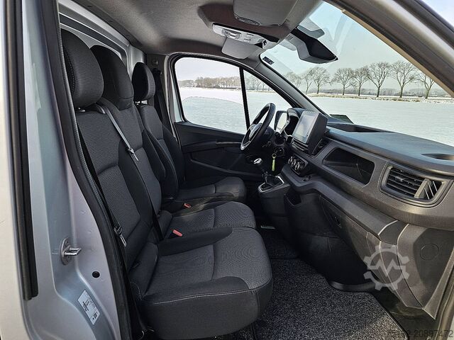 High-roof van RENAULT TRAFIC 2.0 DCI L2H1 Navi Euro6 AC!
