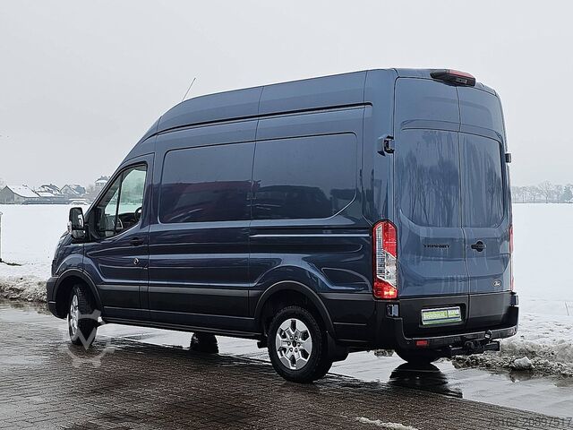 High-roof van FORD TRANSIT 2.0 L2H3 Xenon CarPlay!