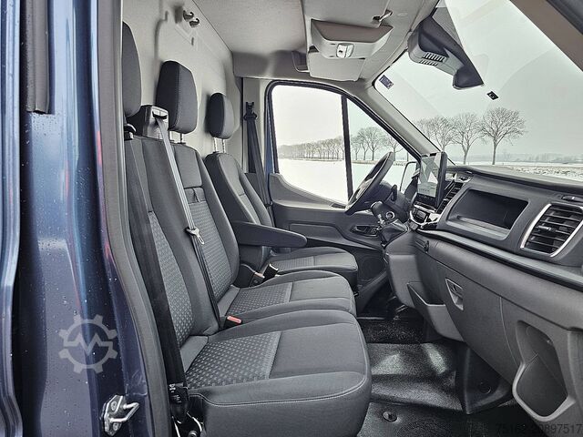 High-roof van FORD TRANSIT 2.0 L2H3 Xenon CarPlay!