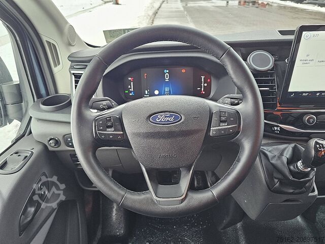 High-roof van FORD TRANSIT 2.0 L2H3 Xenon CarPlay!