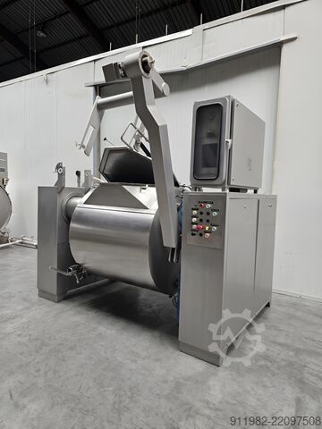 Meat processing machine Berief Mélangeur Cuiseur 800L