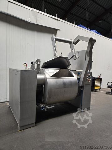 Meat processing machine Berief Mélangeur Cuiseur 800L